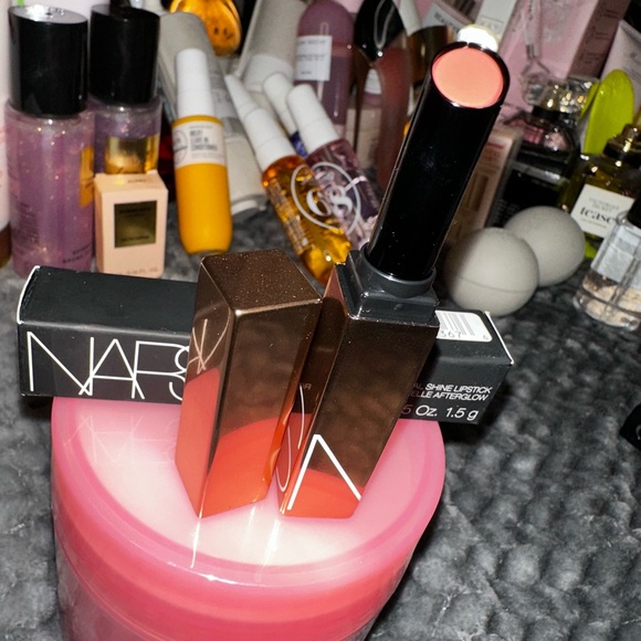 NARS - Picture 1 of 7